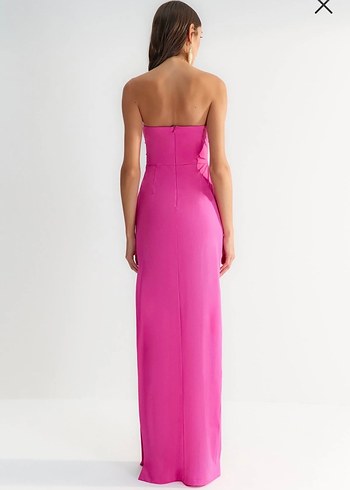 Trendyol-Zeynep Tosun Elbise - Görsel 3