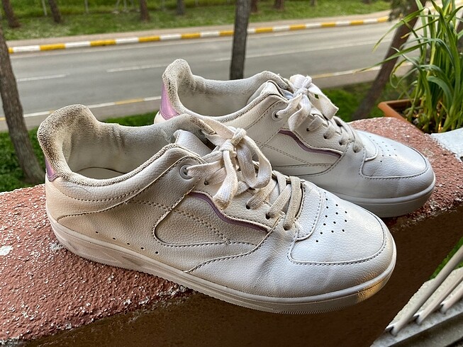 41 Beden pull and bear ayakkabı