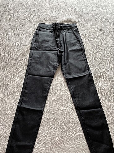 Stradivarius Mumlu Skiny Jean