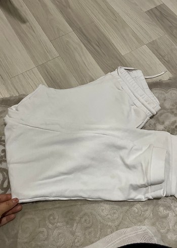 Beyaz kadın eşofman takımı - Görsel 3