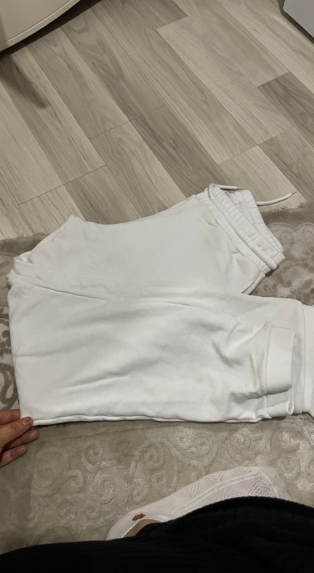 Beyaz kadın eşofman takımı - Görsel 3