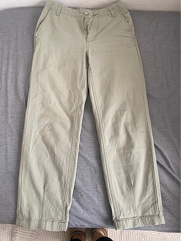 su yeşili pantolon