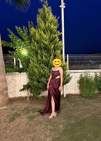 38 beden bordo yırtmaçlı abiye