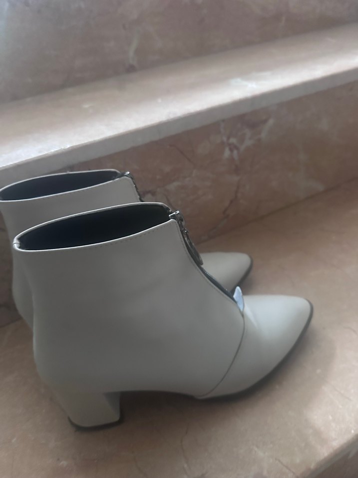 Bej Süet Kadın Bot  Fermuarlı - Görsel 3