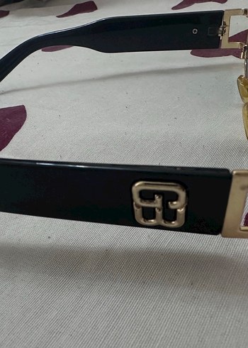 Altın Renkli Tokalı Klasik Gotik Kadın Gözlüğü - Görsel 2