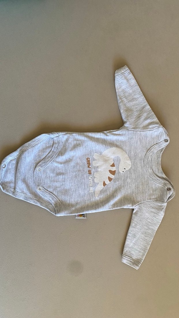 Gri Bebek Erkek Kolsuz Body Sarı Detaylı - Görsel 4