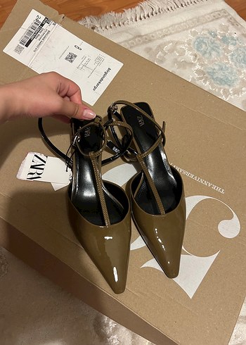 Bej Rugan Tokalı Stiletto