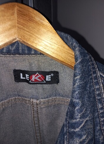 m Beden Leke 