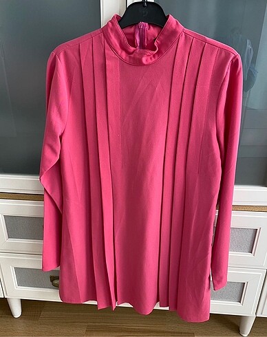 Pembe tunik