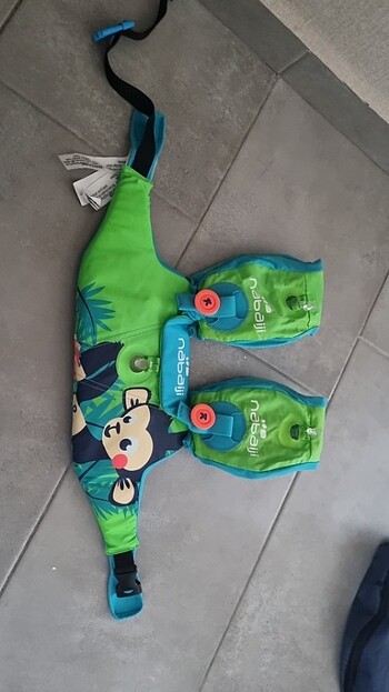 Decathlon şişme can yelekli kolluk takimi