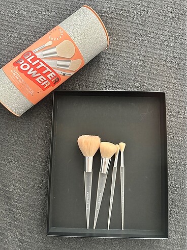 Sephora Glitter Power Fırça Seti