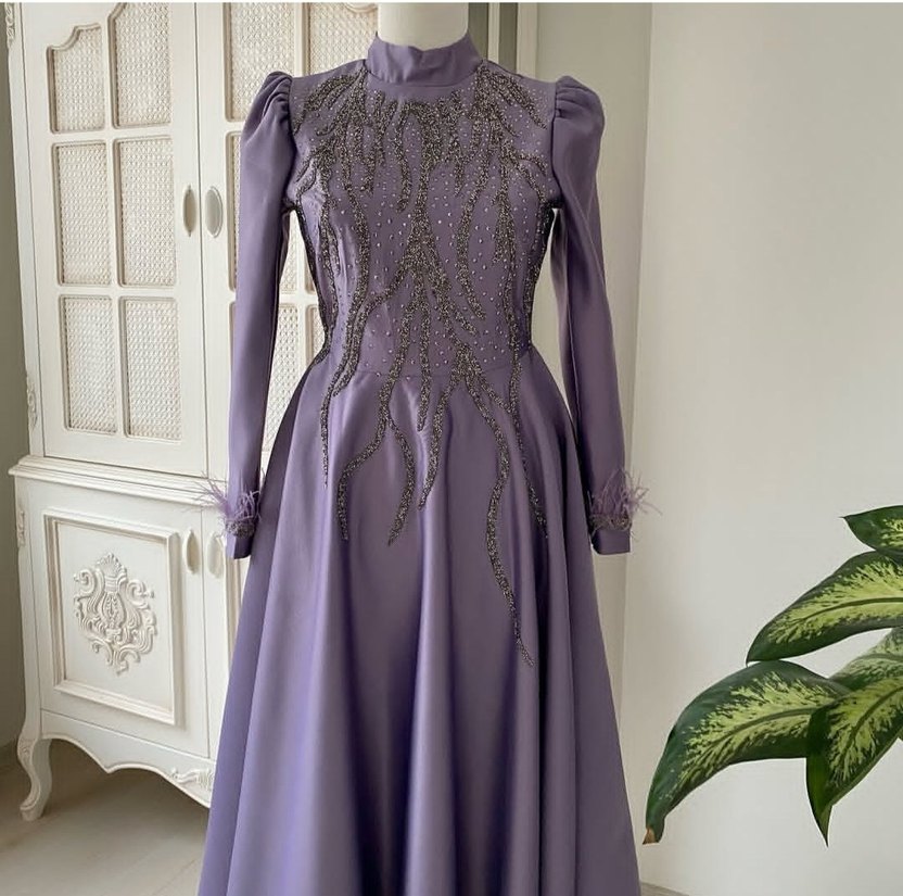 lila Uzun Kollu İşlemeli Abiye Elbise - Görsel 2