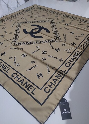 Chanel eşarp 