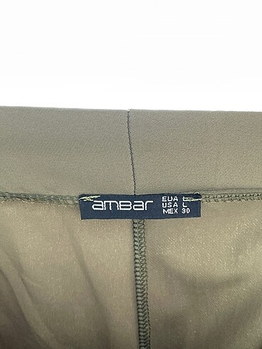 l Beden haki Renk PreLoved Mini Şort %70 İndirimli.