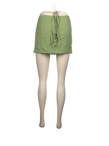 s Beden Bershka Mini Etek %70 İndirimli.