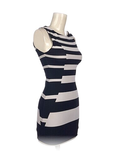 Vintage Love PreLoved Kısa Elbise %70 İndirimli.
