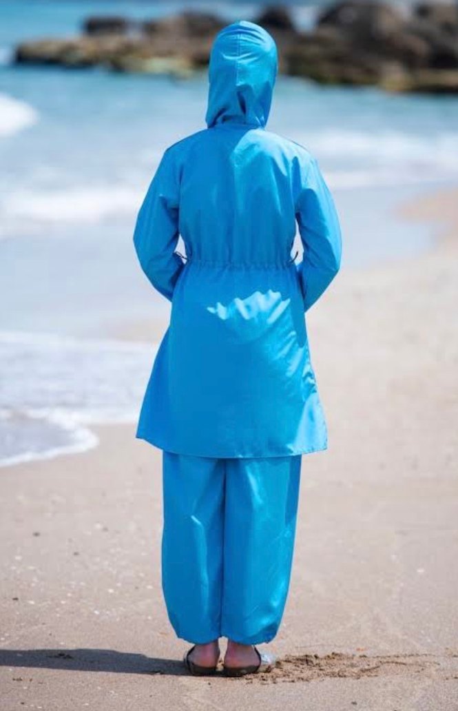 Uzun Mavi Parlak Kadın Tesettür Mayo - Görsel 2