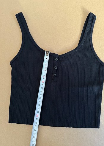 Bershka Fitilli Düğmeli Siyah Fit Crop Atlet - Görsel 7