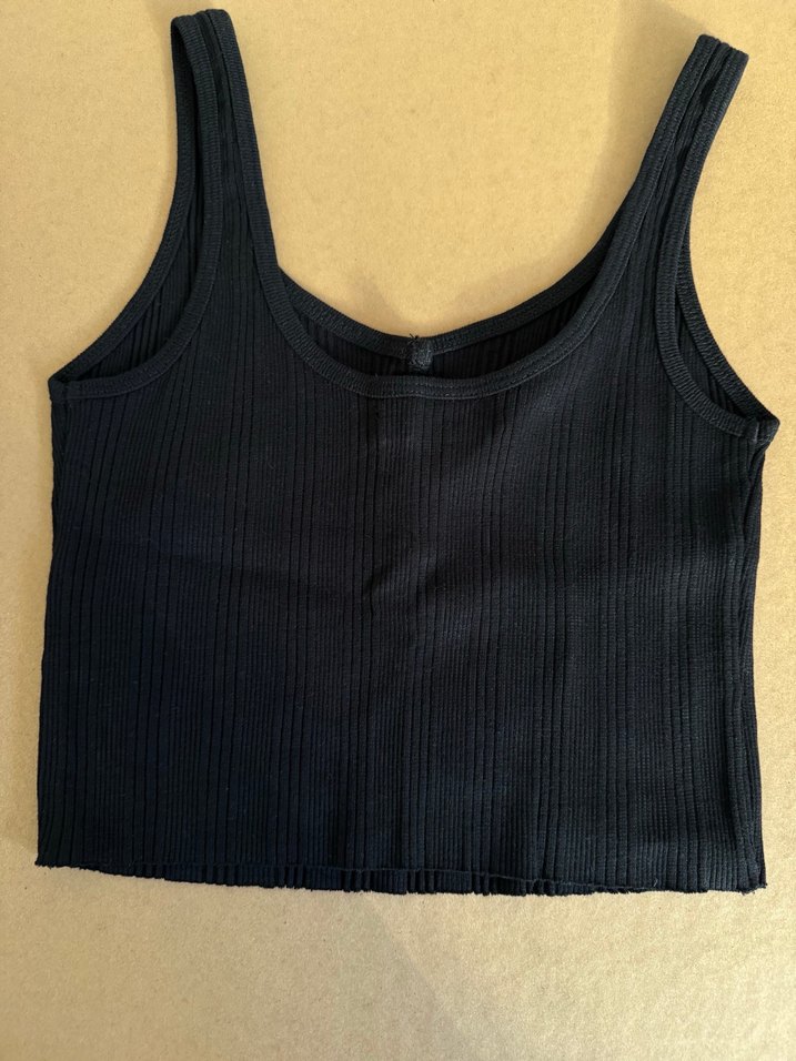 Bershka Fitilli Düğmeli Siyah Fit Crop Atlet - Görsel 5