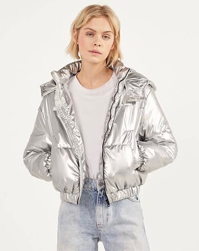 Bershka mont