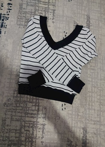 Çizgili V Yaka Uzun Kollu Mini Kadın Kazak - Görsel 2