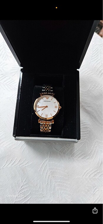Emporio armani saat