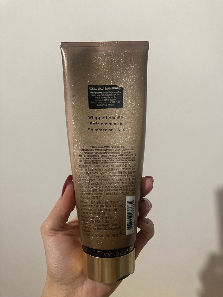 Victoria's Secret Bare Vanilla vücut losyonu - Görsel 3