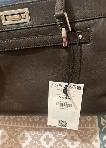 Beden Bershka tote çanta