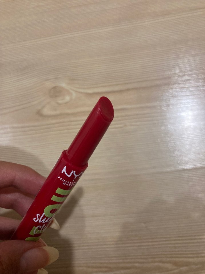 Nyx Parlatıcı Dudak Balmı 10 Double Tap - Görsel 3