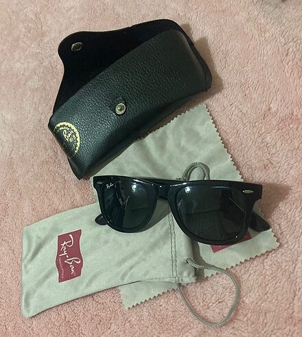 Beden siyah Renk Rayban güneş gözlüğü