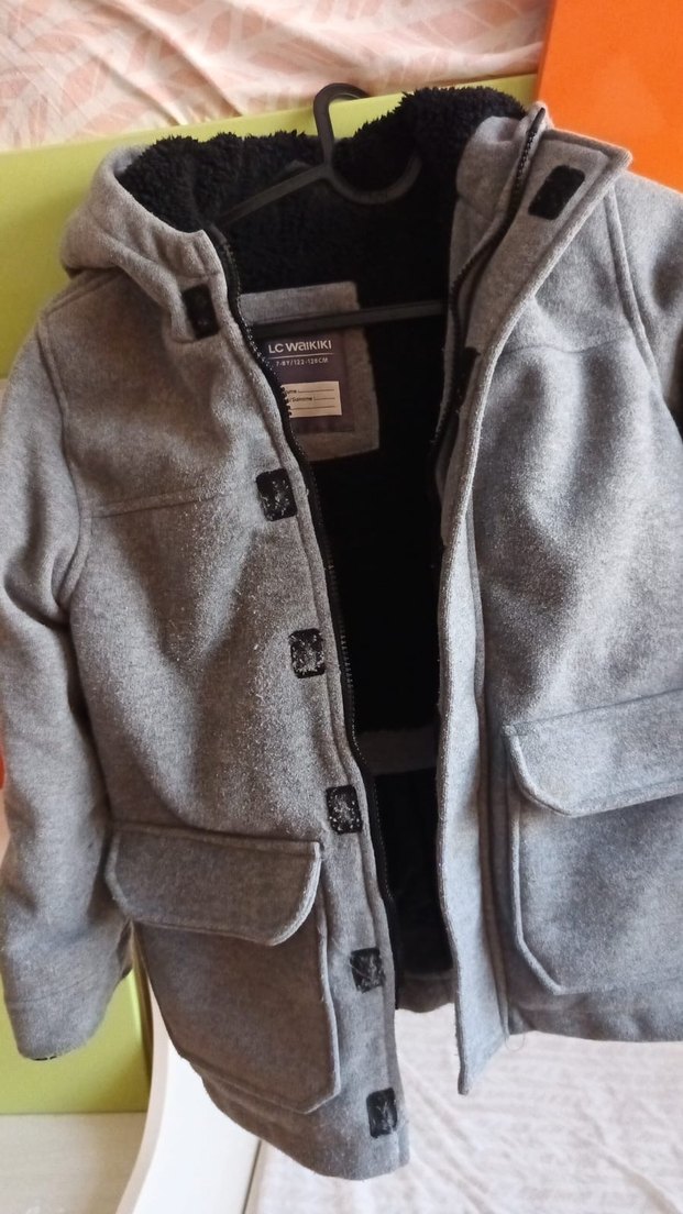 Erkek Çocuk Gri Kapüşonlu Kaban - Görsel 3