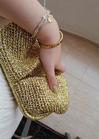 Zara Altın Renkli Örgü Kadın Portföy Çanta