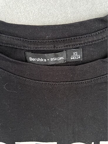 xs Beden siyah Renk Siyah, önü arkası yazılı tshirt