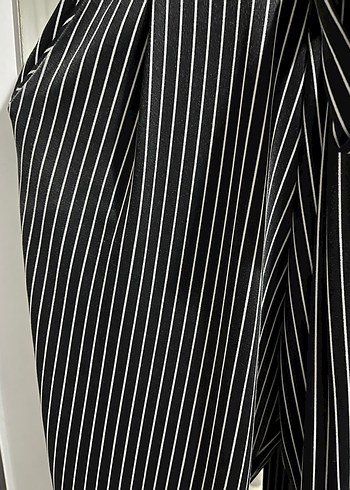 Kadın Siyah Çizgili Askılı Tulum - Görsel 3