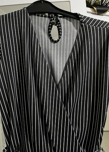 Kadın Siyah Çizgili Askılı Tulum - Görsel 4