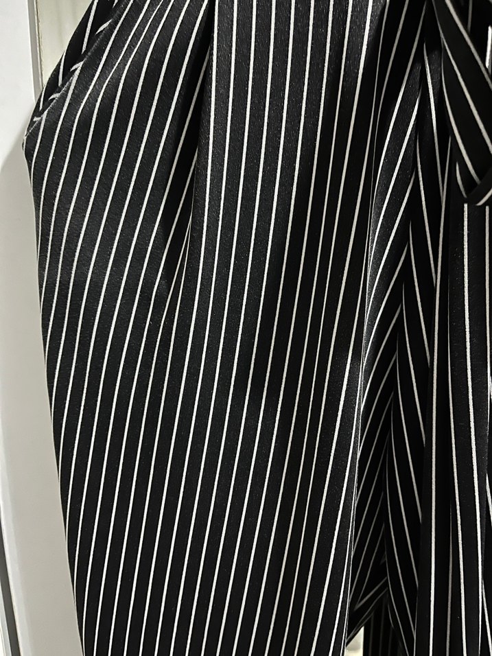 Kadın Siyah Çizgili Askılı Tulum - Görsel 3