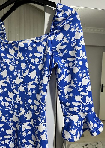 Mavi Çiçek Desenli Mini Elbise - Görsel 2