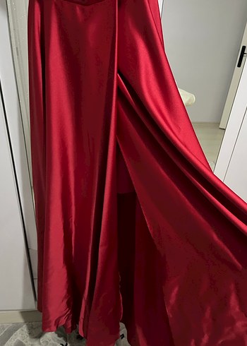 Kırmızı Uzun Straplez Abiye Elbise - Görsel 3