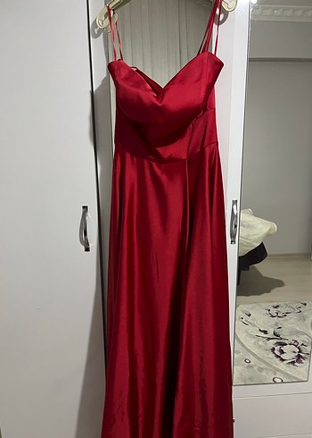 Kırmızı Uzun Straplez Abiye Elbise - Görsel 2