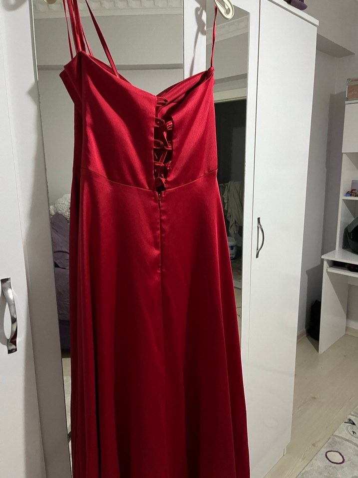 Kırmızı Uzun Straplez Abiye Elbise - Görsel 5