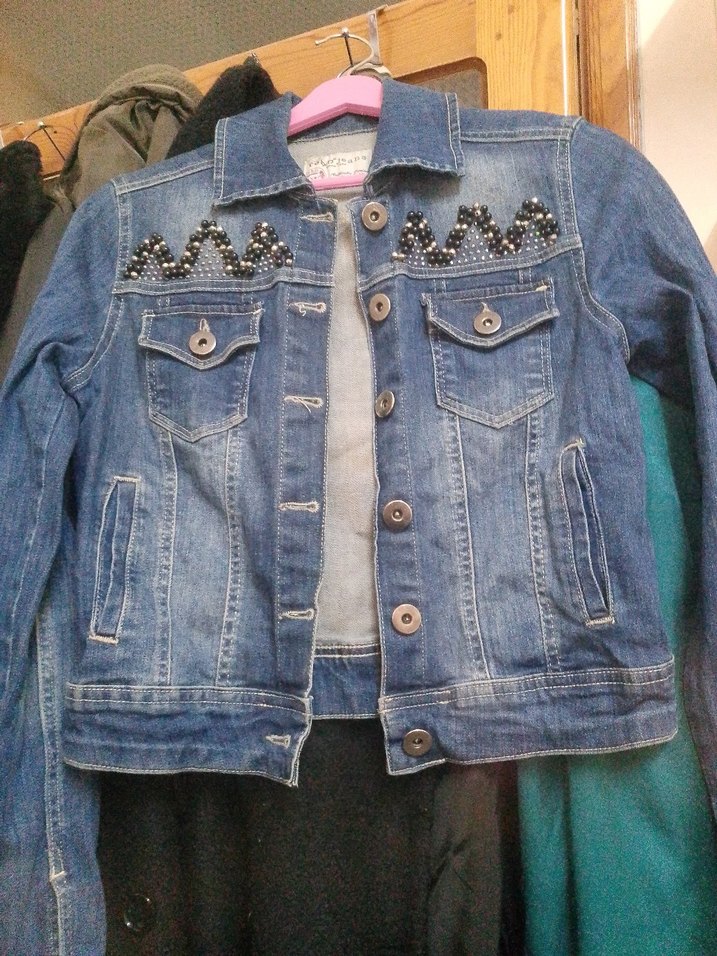 Düğmeli Nakışlı Mavi Denim Ceket - Görsel 2