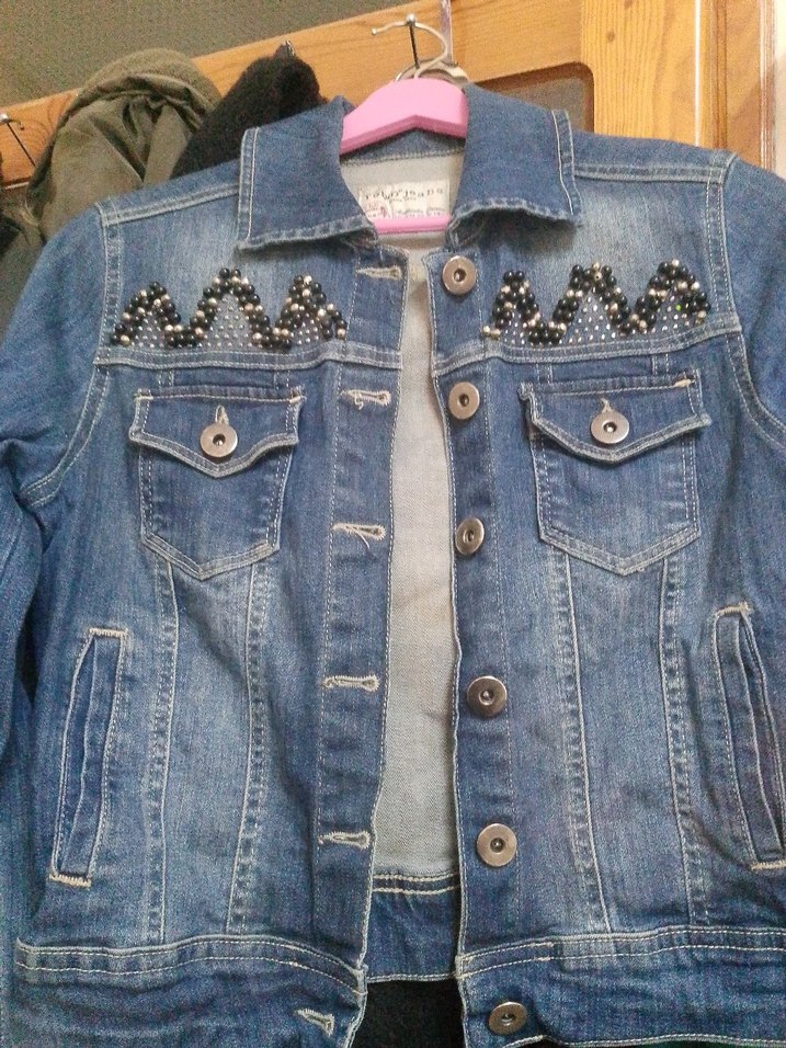 Düğmeli Nakışlı Mavi Denim Ceket - Görsel 4