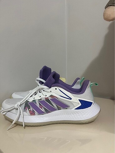37 Beden çeşitli Renk Adidas Spor ayakkabı