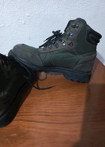 Siyah Kahverengi Erkek CAT Bot - Görsel 3