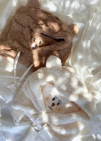 Kahverengi & Beyaz Renk Ayıcık Detaylı Peluş Bere Ayıcıklı Şapka - Görsel 2