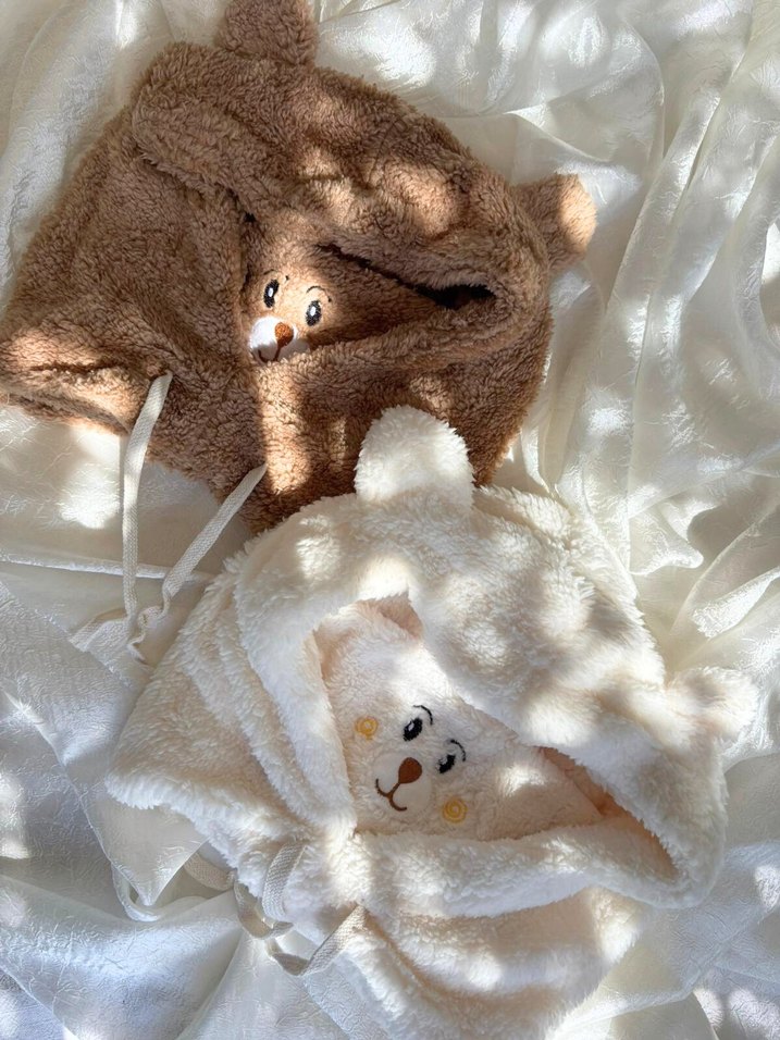 Kahverengi & Beyaz Renk Ayıcık Detaylı Peluş Bere Ayıcıklı Şapka - Görsel 2