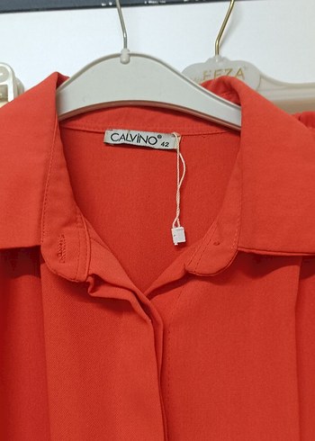 Uzun Kırmızı Düğmeli Kadın Tunik - Görsel 2