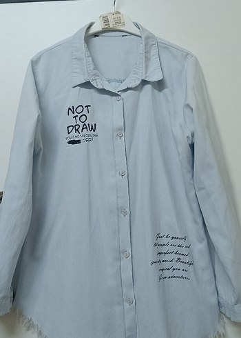 Düğmeli Uzun Kollu Mavi Denim Gömlek - Görsel 2