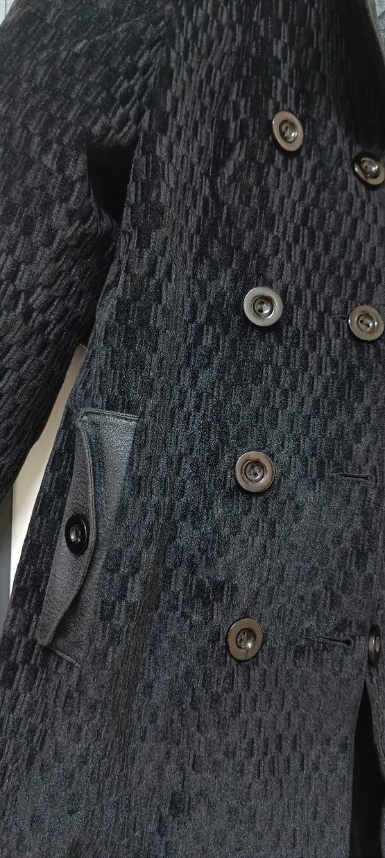 Düğmeli Siyah Kadın Uzun Kaban - Görsel 3