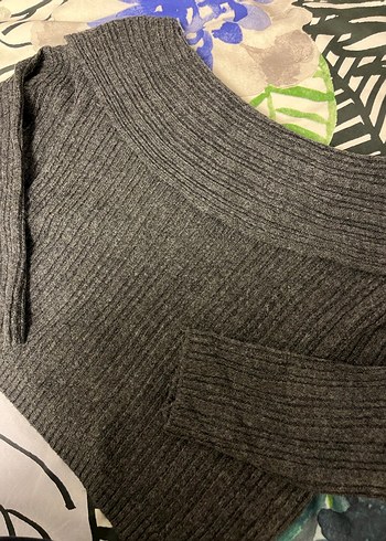 Gri Kayık Yaka Kadın Triko Kazak - Görsel 2